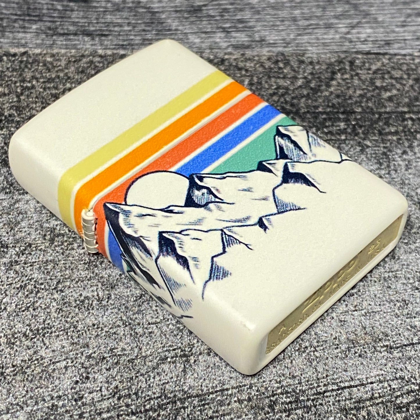 Zippo Lighter - Mountain Design - 540 Color