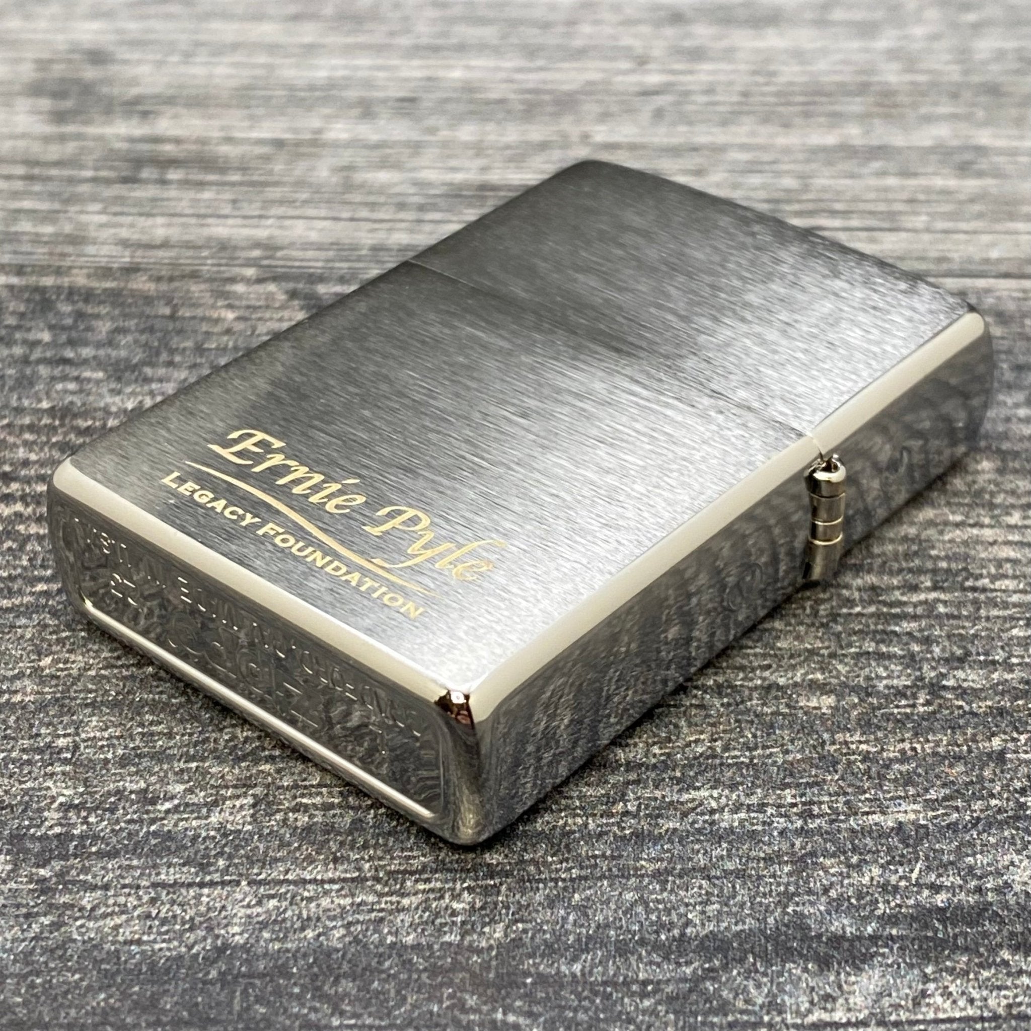 Zippo １３本 Zippo Lighter - Ernie Pyle Tribute - Brushed Chrome