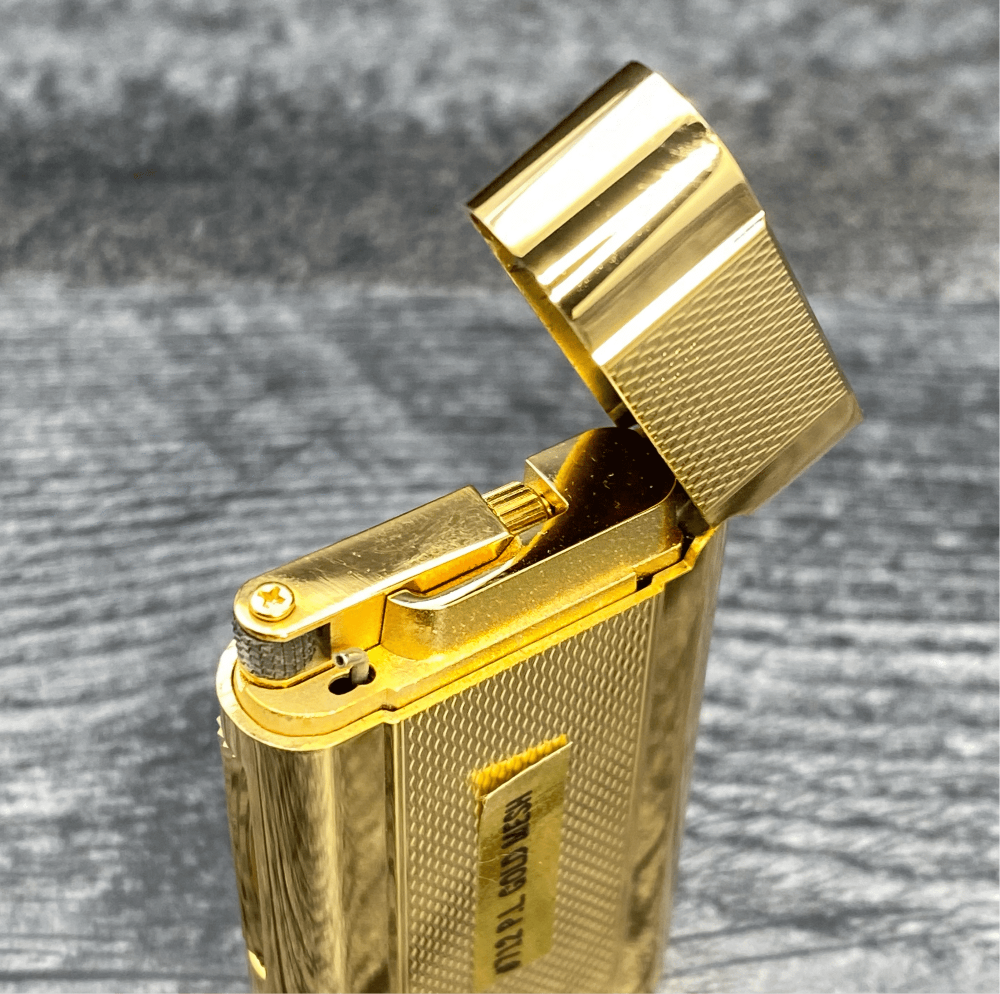 Vintage Zippo Contempo Pipe Lighter - Gold Mesh - Riley's 66 LLC