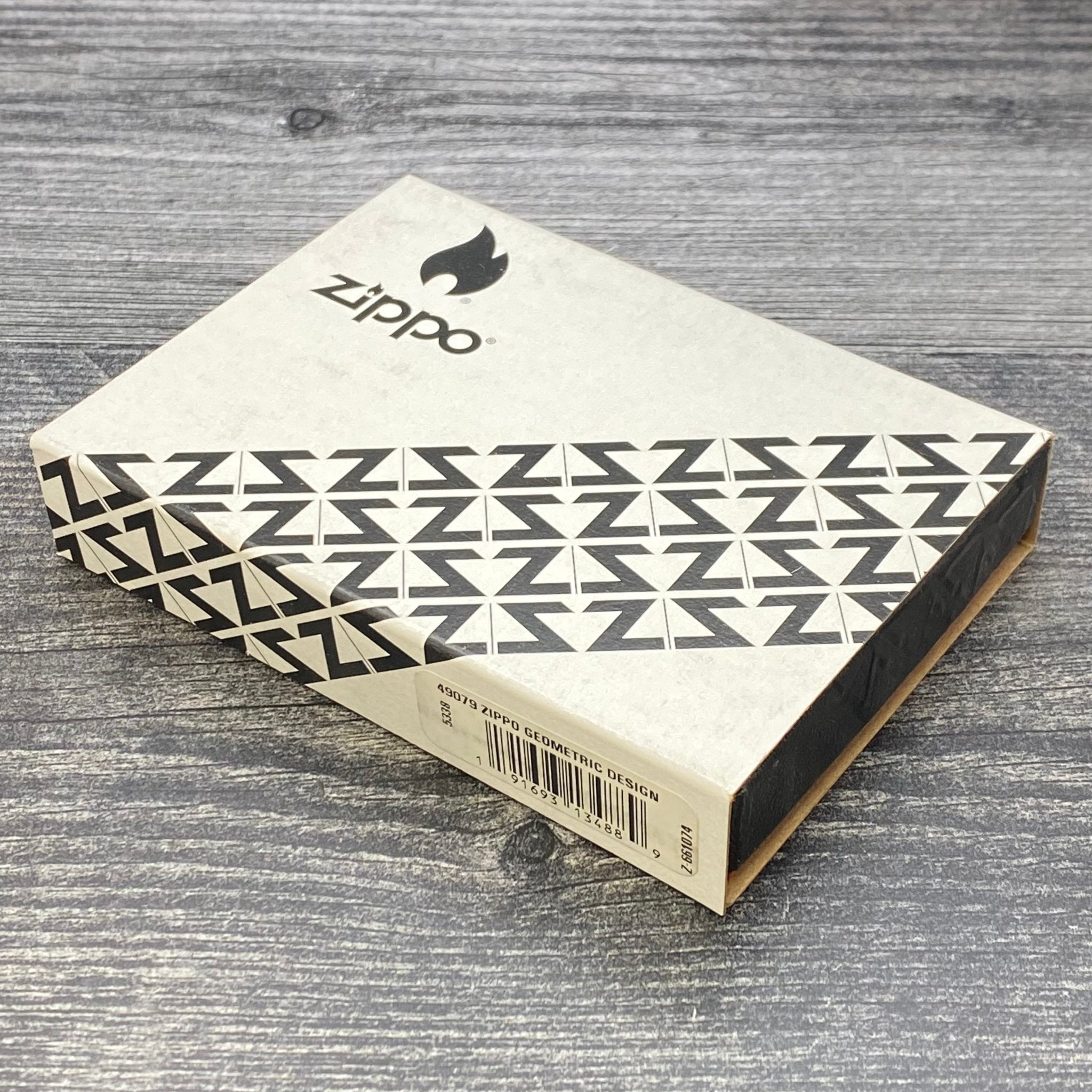 2021年製ZIPPO®︎ GM HUMMER H2 Zippo Lighter - Geometric Design - Armor® - High Polish Chrome