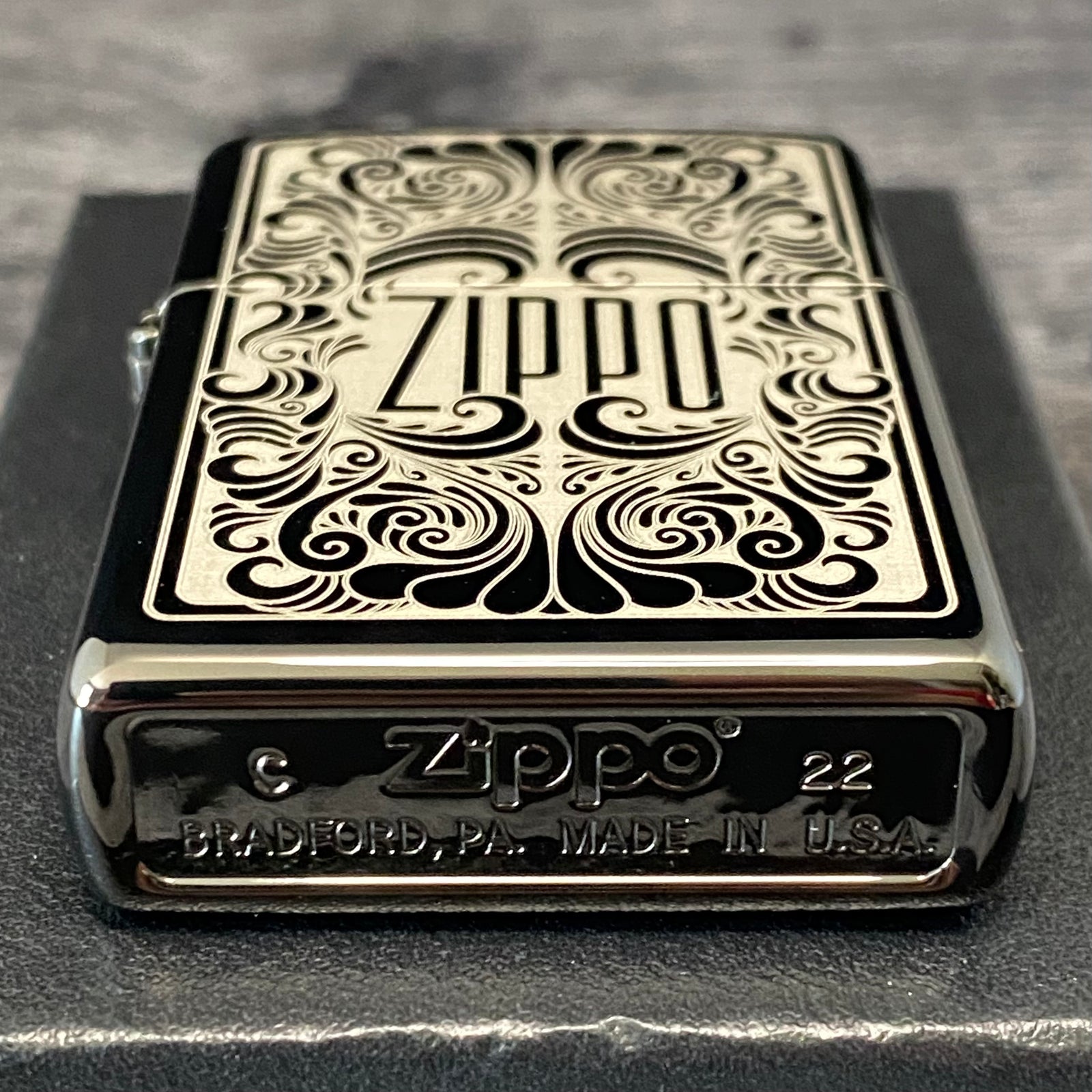 Zippo Custom Design Lighter Las Vegas Aces High Polish 