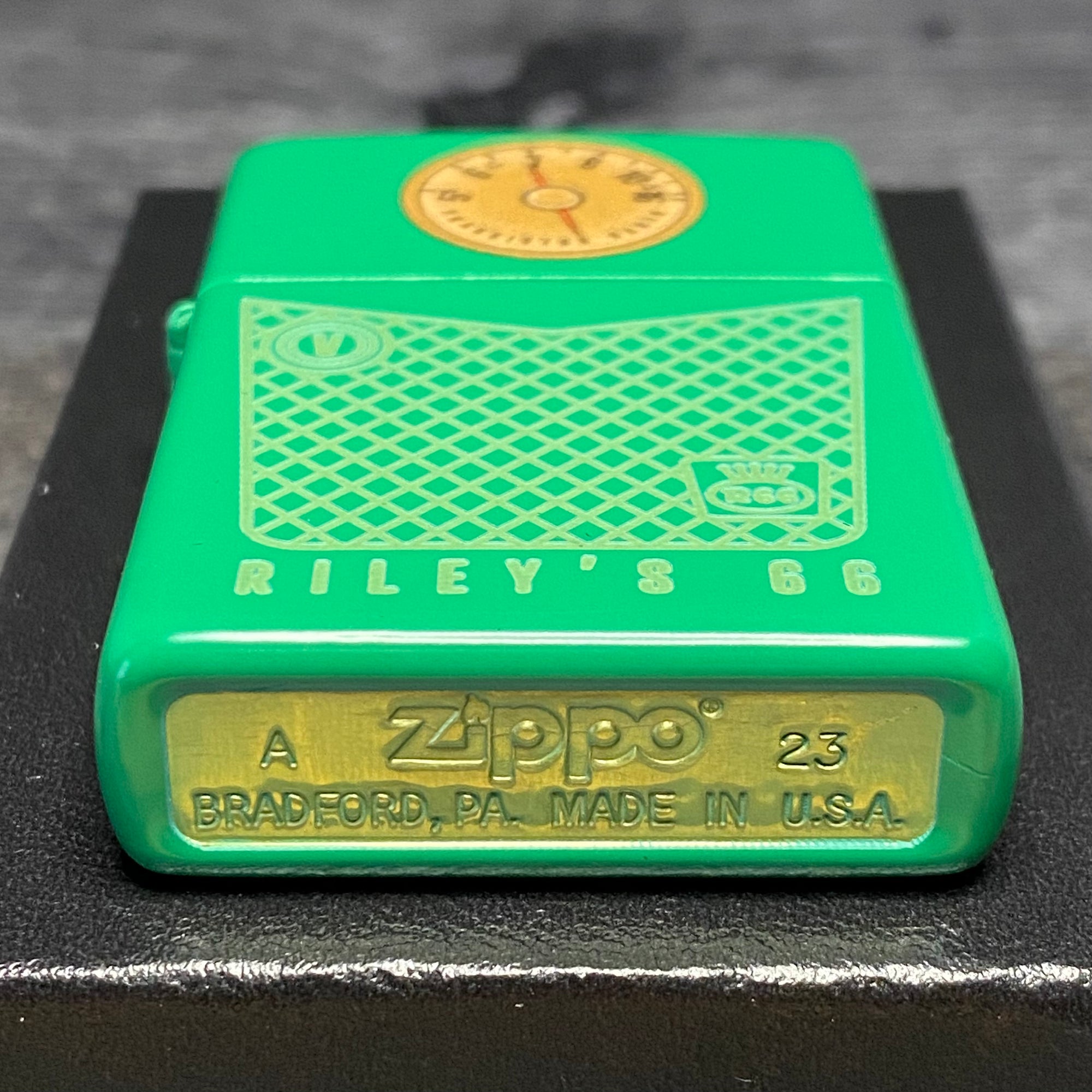 EXCLUSIVE - RILEY'S 66 ZIPPO LIGHTER - Pocket Radio - Grass Green Matte